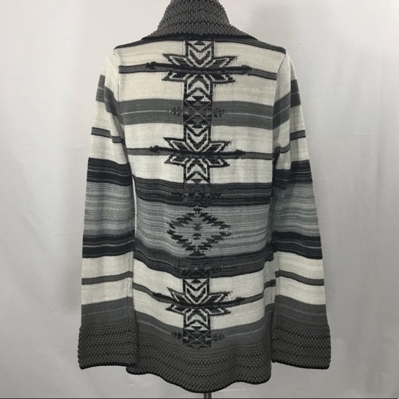 SOLD — SOLD — SOLD —- BCBGMaxazaria Tribal Print Cardigan;Cream,Greys&Black,S/M - Picture 4 of 8